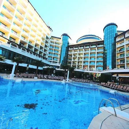 Menada Planeta Aparthotel *