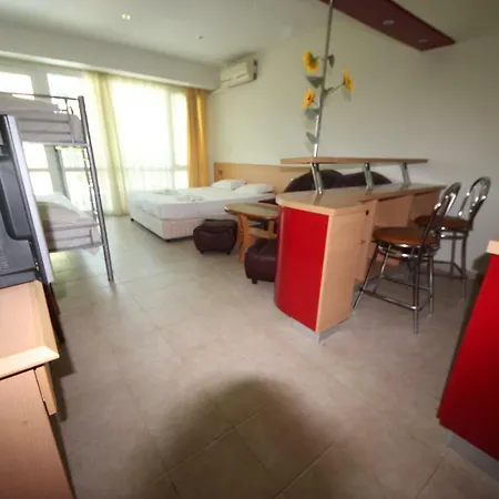Menada Planeta Aparthotel